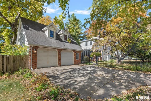 $324,900 | 839 Grove Street, Jacksonville, IL 62650