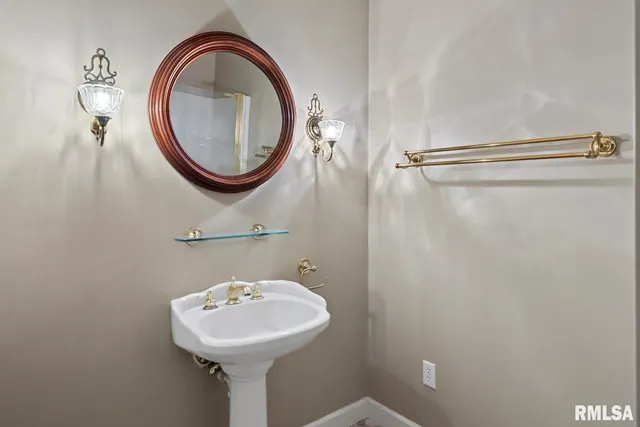 $324,900 | 839 Grove Street, Jacksonville, IL 62650