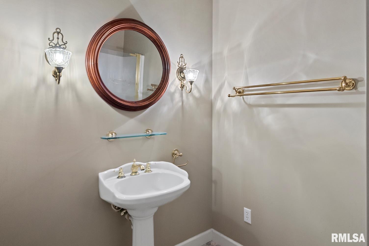 839 Grove Street Jacksonville, IL 62650 - Photo 26 of 72