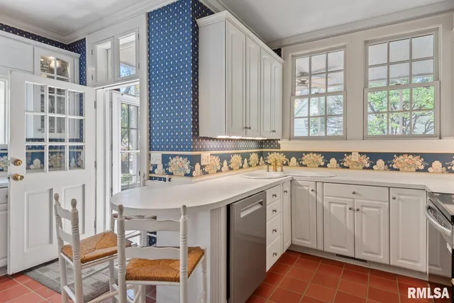 $324,900 | 839 Grove Street, Jacksonville, IL 62650