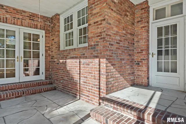 $324,900 | 839 Grove Street, Jacksonville, IL 62650