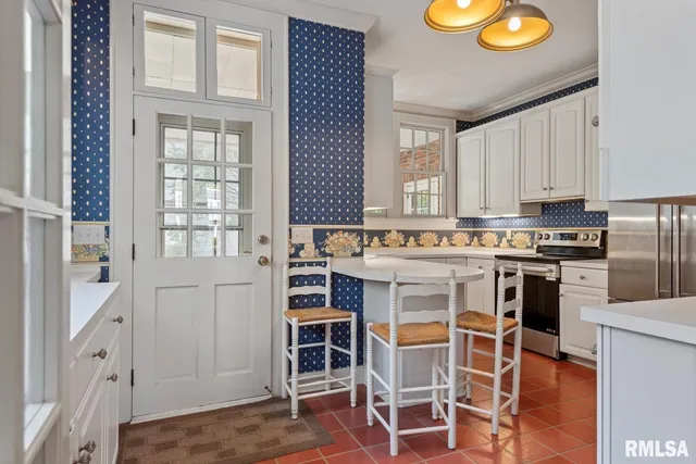 $324,900 | 839 Grove Street, Jacksonville, IL 62650