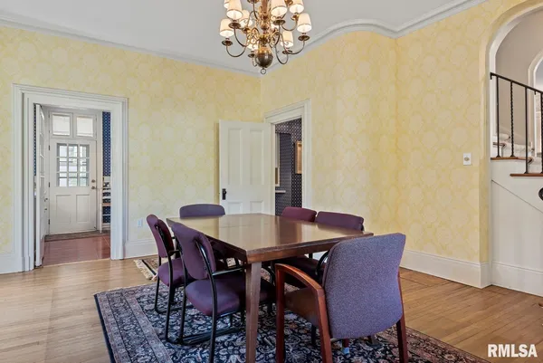 $299,900 | 839 Grove Street, Jacksonville, IL 62650