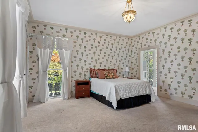 $324,900 | 839 Grove Street, Jacksonville, IL 62650