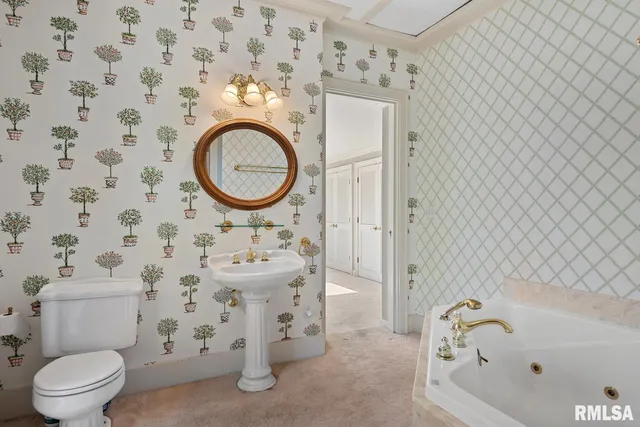 $324,900 | 839 Grove Street, Jacksonville, IL 62650