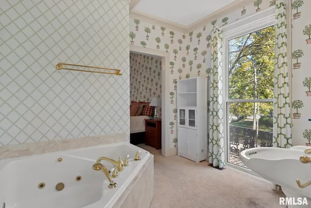 $324,900 | 839 Grove Street, Jacksonville, IL 62650