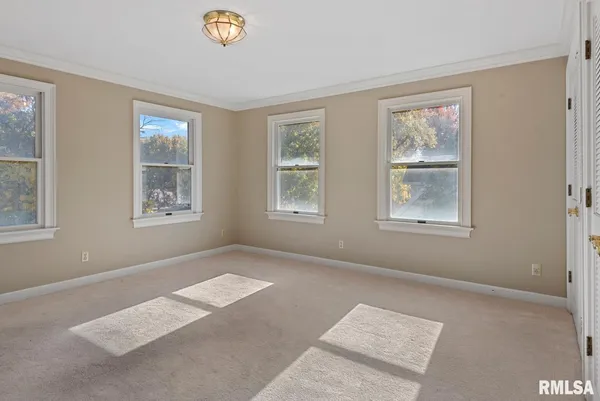 $299,900 | 839 Grove Street, Jacksonville, IL 62650