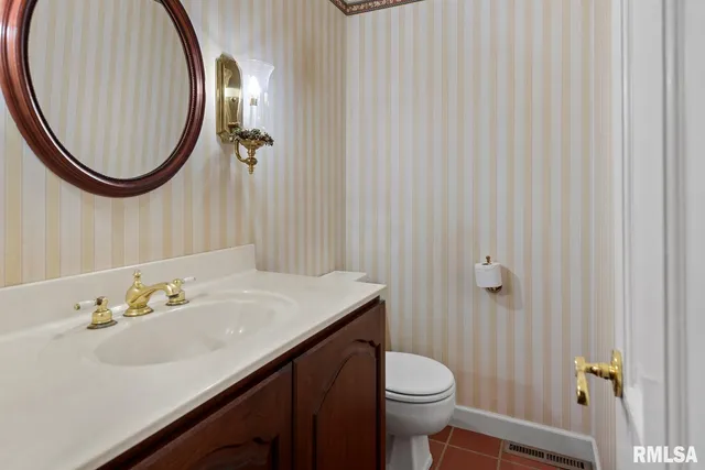 $324,900 | 839 Grove Street, Jacksonville, IL 62650