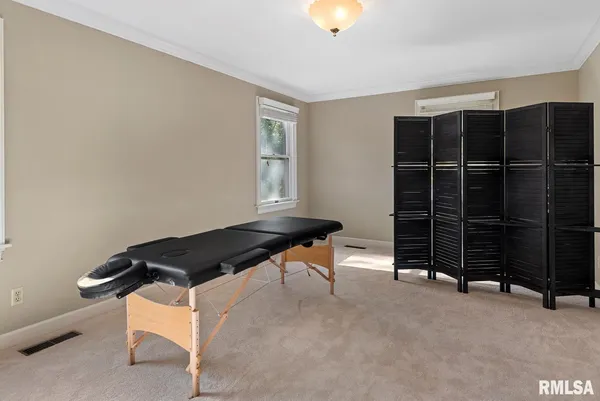 $299,900 | 839 Grove Street, Jacksonville, IL 62650