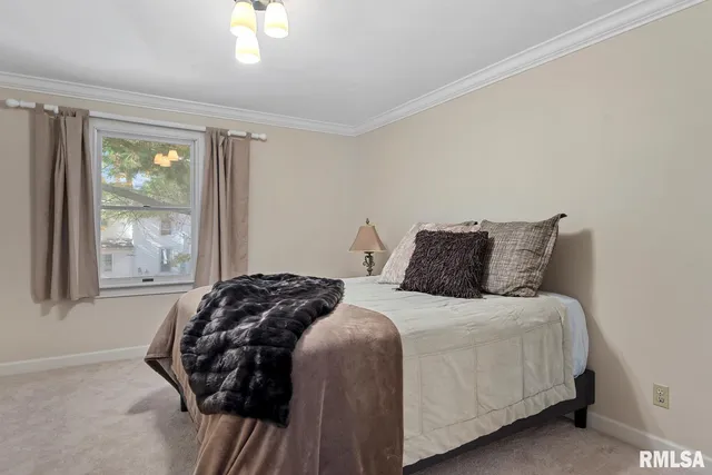 $324,900 | 839 Grove Street, Jacksonville, IL 62650