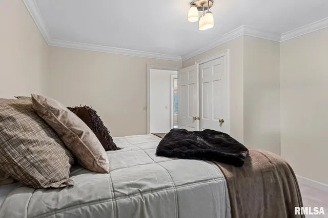 $324,900 | 839 Grove Street, Jacksonville, IL 62650