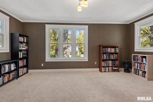 $324,900 | 839 Grove Street, Jacksonville, IL 62650