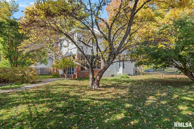 $324,900 | 839 Grove Street, Jacksonville, IL 62650