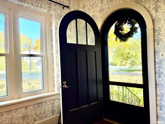 $324,900 | 839 Grove Street, Jacksonville, IL 62650