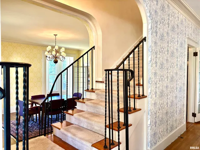 $324,900 | 839 Grove Street, Jacksonville, IL 62650