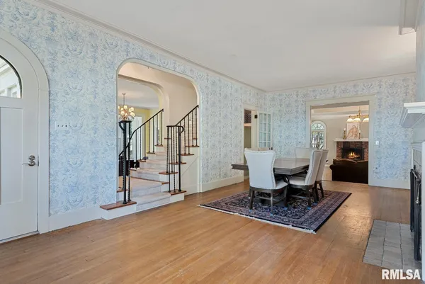 $299,900 | 839 Grove Street, Jacksonville, IL 62650