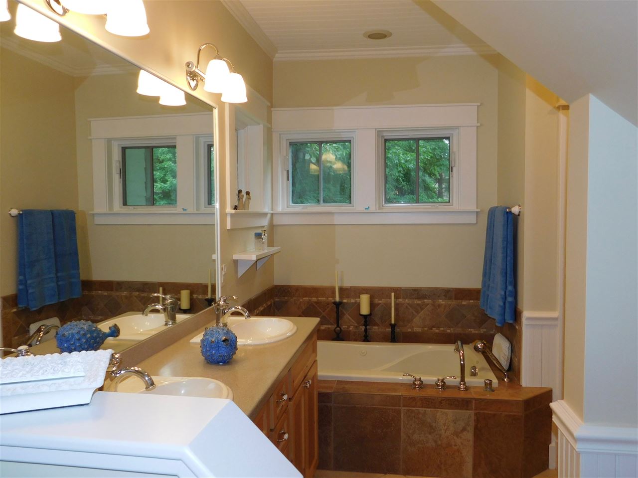 11171 Bluff Road Traverse City, MI 49686 - Photo 13 of 62 1877598-12.JPG
