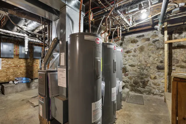 $520,000 | 116 West Main Street, Wales, WI 53183