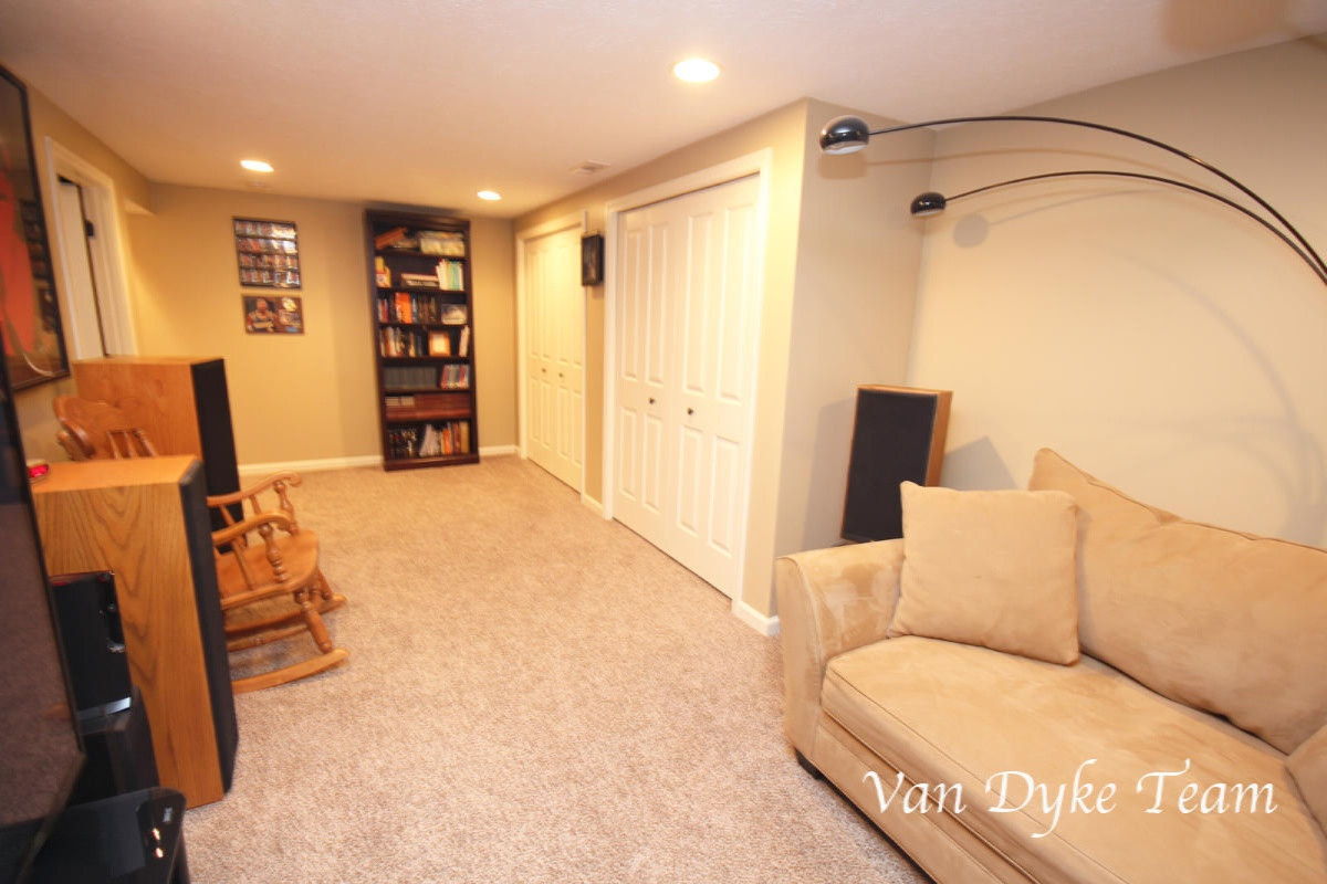 1959 Rondo Street Southeast Kentwood, MI 49508 - Photo 16 of 24 Family Room Lower