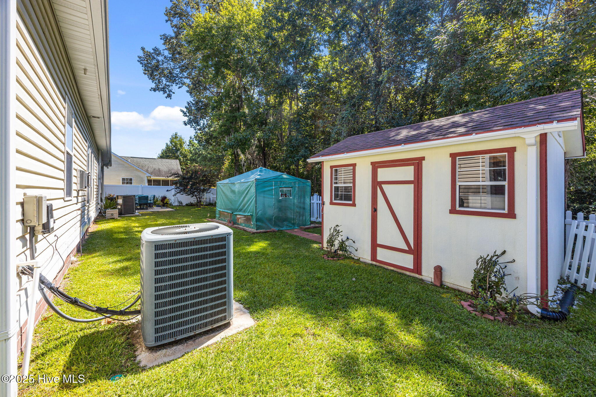 407 Conner Grant Road New Bern, NC 28562 - Photo 37 of 42 7-web-or-mls-0C0A6877