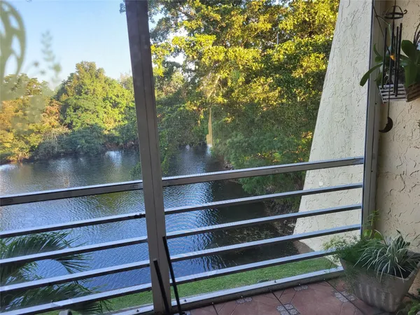 $1,400 | 9070 Lime Bay Boulevard, Unit 309, Tamarac, FL 33321