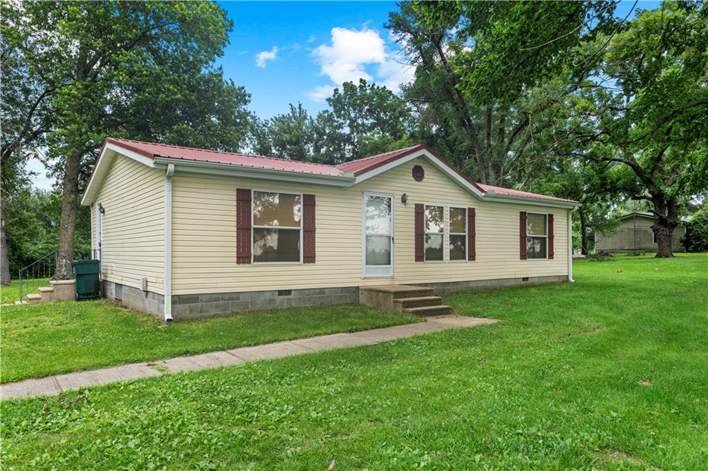 18509 South 1600 Road Nevada, MO 64772 - Photo 2 of 26
