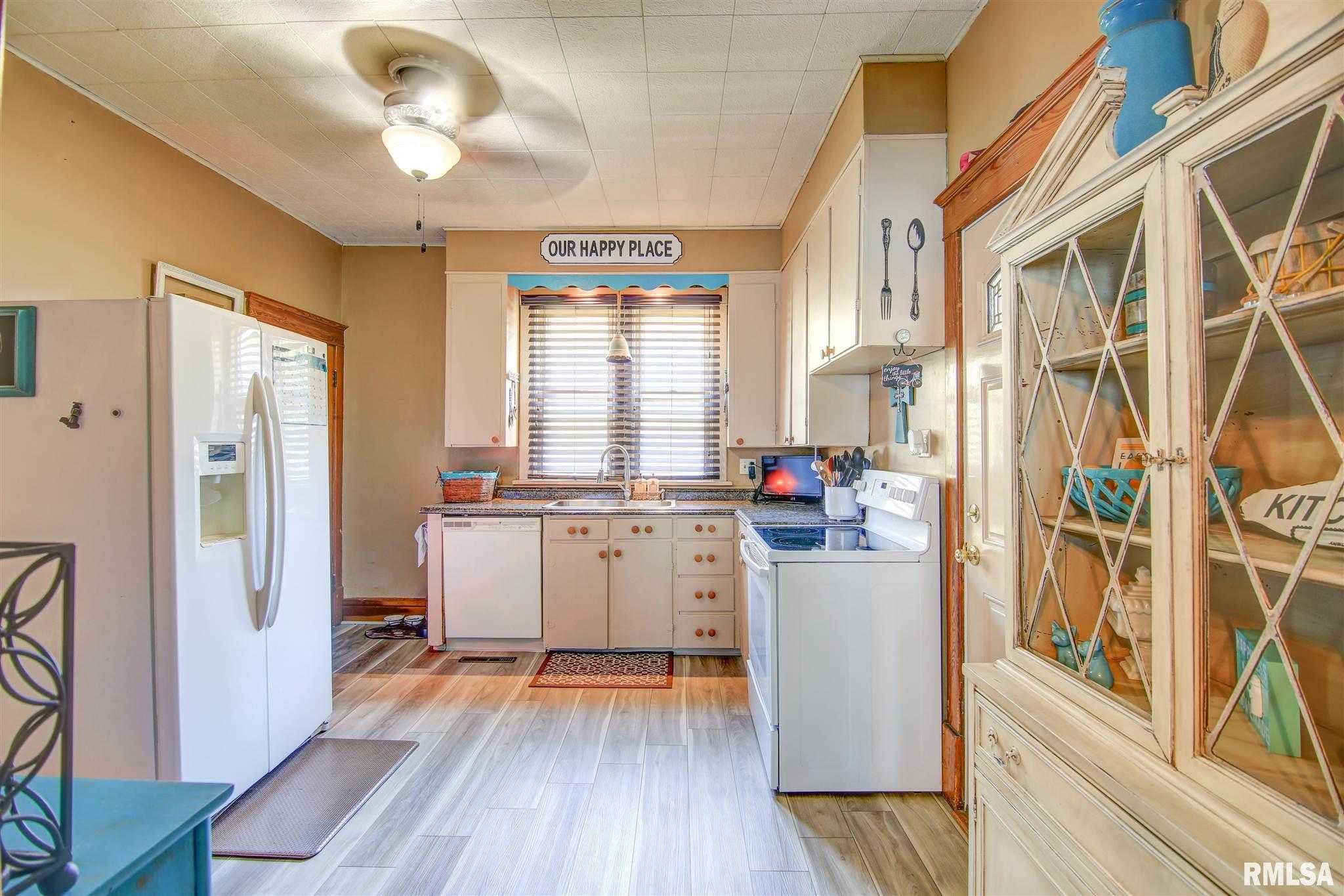 511 North 3rd Street Clinton, IA 52732 - Photo 8 of 27 Gallery Image 8