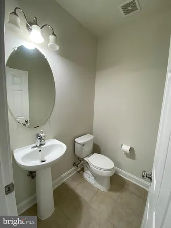 $3,900 | 43557 White Cap Terrace, Chantilly, VA 20152