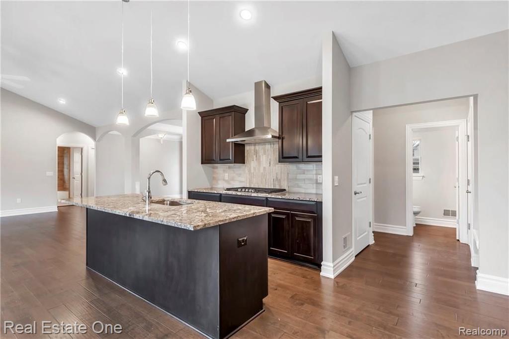 3781 Milano Ct. Rochester Hills, MI 48307 - Photo 14 of 38