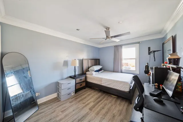 $423,700 | 312 Dancing Water Court, Carol Stream, IL 60188