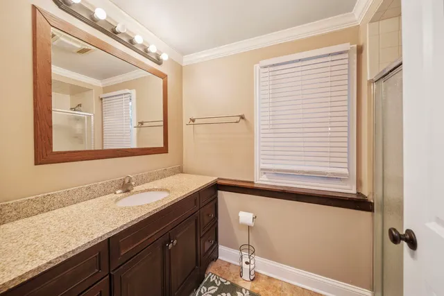 $423,700 | 312 Dancing Water Court, Carol Stream, IL 60188