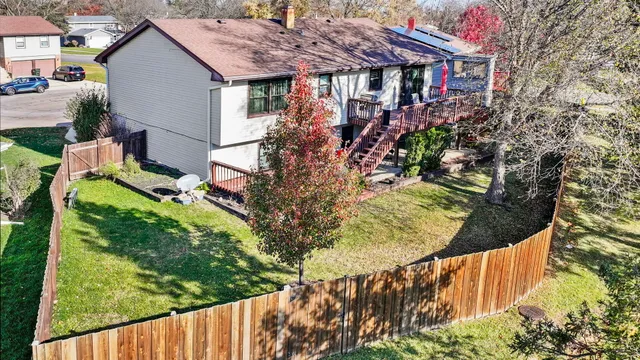 $423,700 | 312 Dancing Water Court, Carol Stream, IL 60188