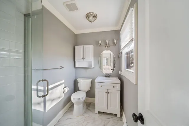 $423,700 | 312 Dancing Water Court, Carol Stream, IL 60188