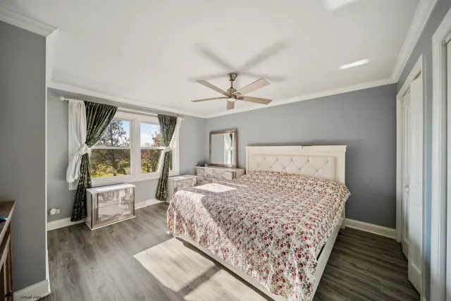 $423,700 | 312 Dancing Water Court, Carol Stream, IL 60188