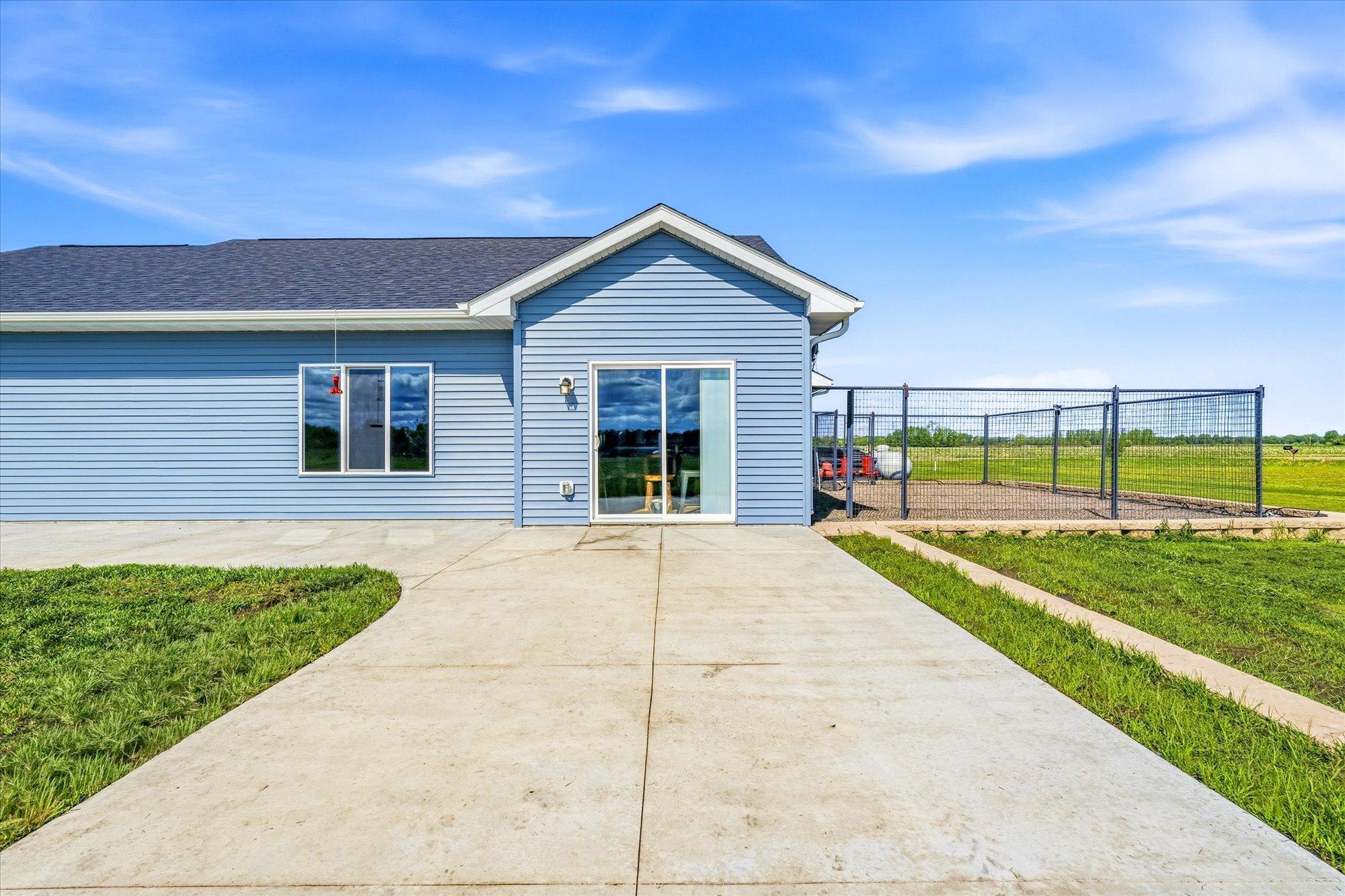 8594 Dolphin Road Princeton, MN 55371 - Photo 26 of 34