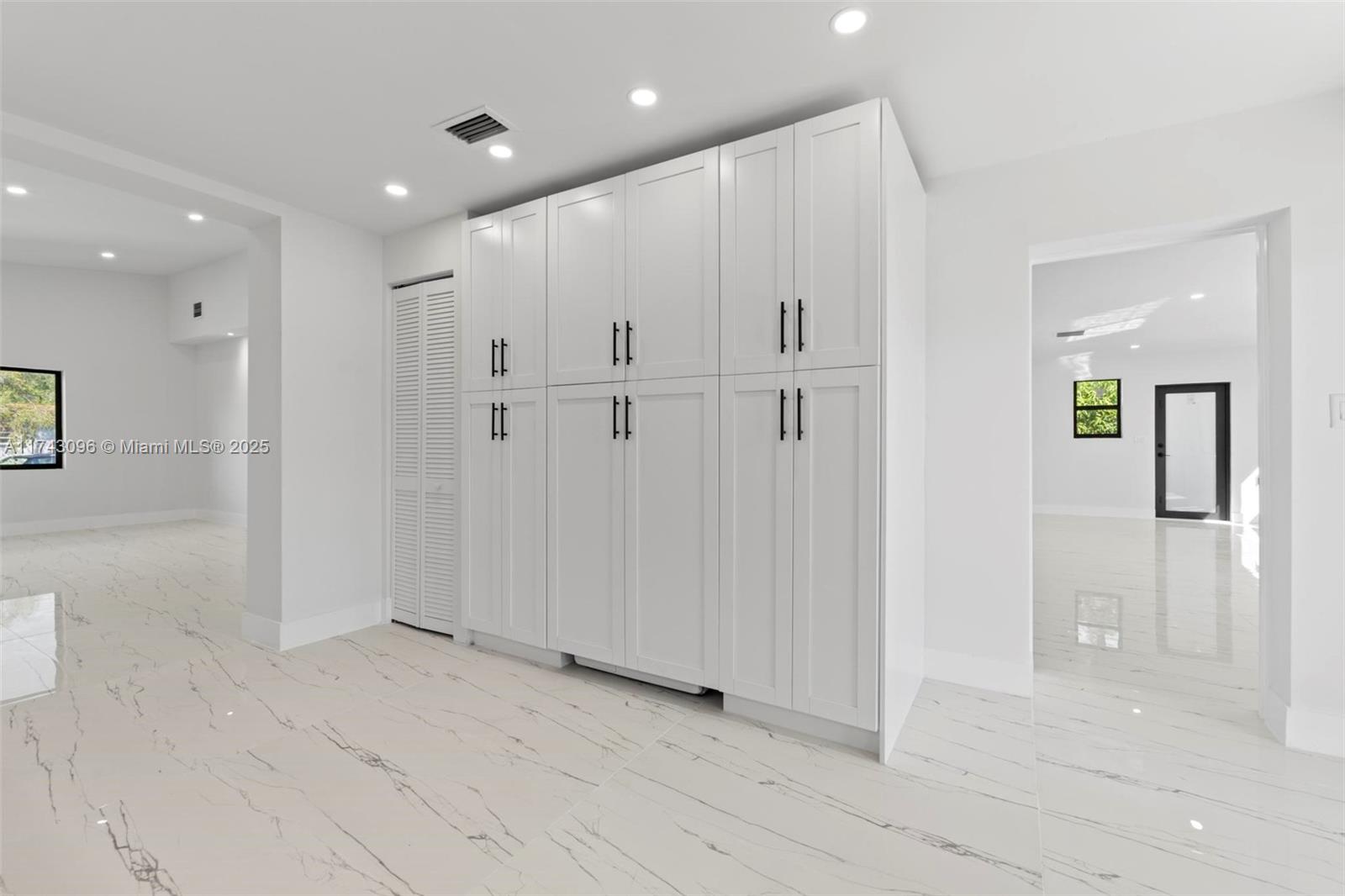 8310 Southwest 28th Street Miami, FL 33155 - Photo 15 of 47 Gallery Image 15