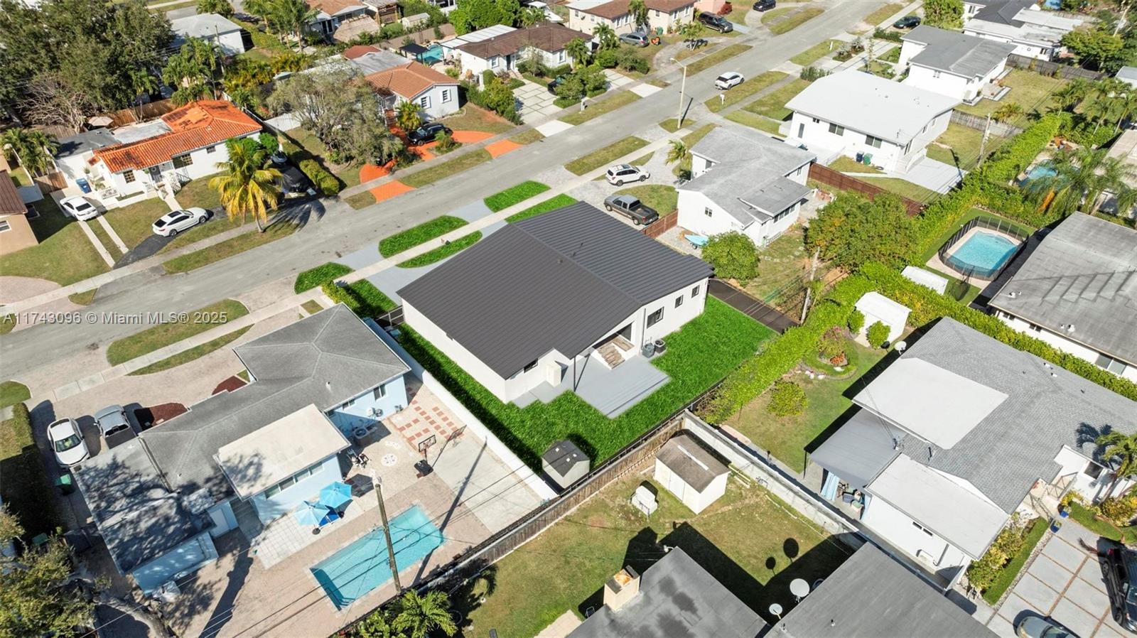 8310 Southwest 28th Street Miami, FL 33155 - Photo 6 of 47 Gallery Image 6