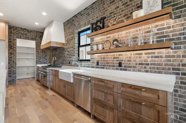 $1,085,000 | 115 South Steel Farm Avenue, Eagle, ID 83616