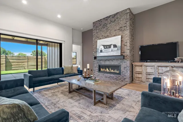 $1,085,000 | 115 South Steel Farm Avenue, Eagle, ID 83616