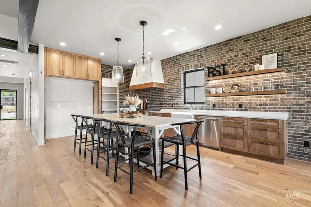 $1,085,000 | 115 South Steel Farm Avenue, Eagle, ID 83616