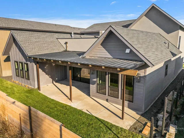 $1,085,000 | 115 South Steel Farm Avenue, Eagle, ID 83616