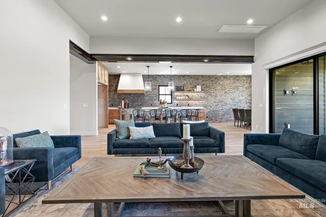 $1,085,000 | 115 South Steel Farm Avenue, Eagle, ID 83616