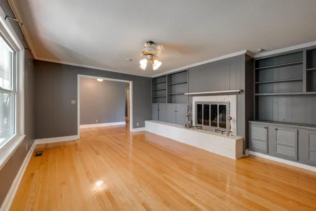 $2,295 | 303 Windmere Drive, Chattanooga, TN 37411