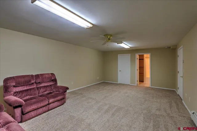 a view of livingroom with furniture