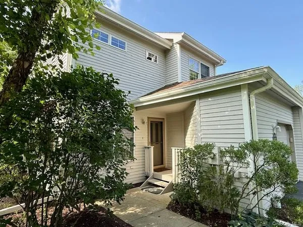 $3,250 | 68 Rosemary Way, Rhinebeck, NY 12572