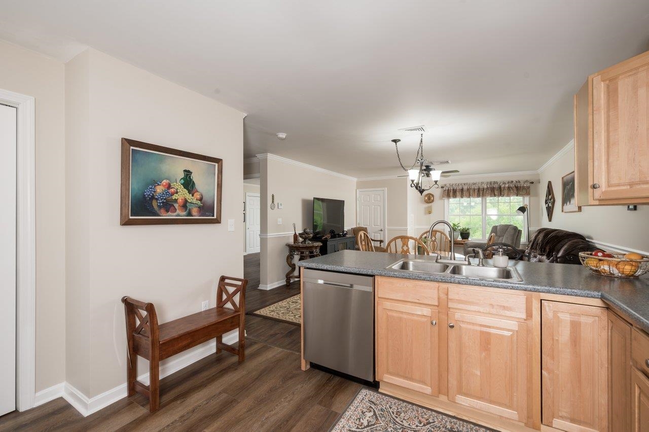 118 Secretariat Way, Unit 213 Rochester, NH 03867 - Photo 8 of 37