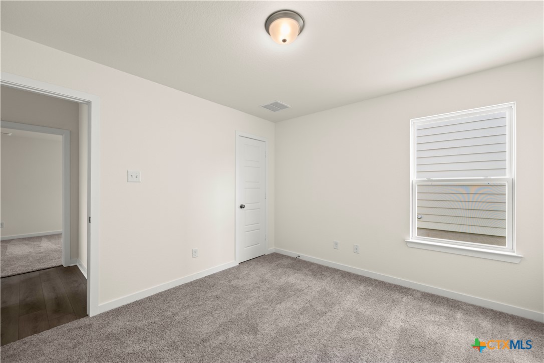 5102 Pollack Lane Belton, TX 76513 - Photo 15 of 30 an empty room with windows