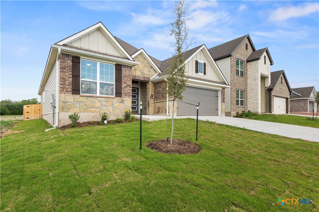 5102 Pollack Lane Belton, TX 76513 - Photo 3 of 30 a view of a house with a yard
