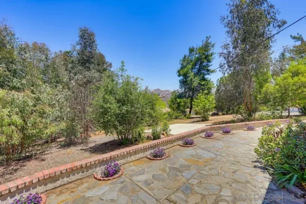 $1,050,000 | 160 Scottford Drive, El Cajon, CA 92021