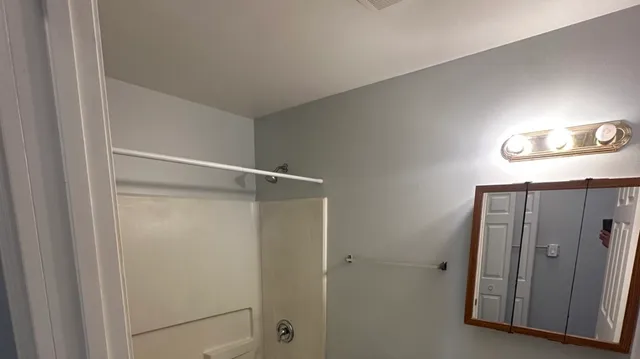 $1,000 | 1028 South State Street, Unit 2, Lockport, IL 60441